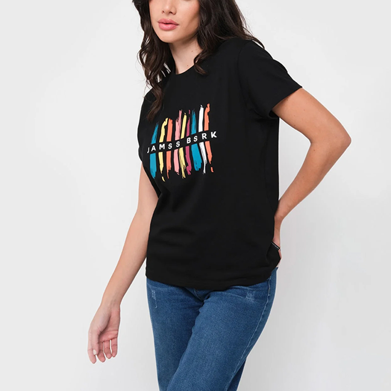 hongfeng’s black graphic t shirt women's collection offers trendy and comfortable designs.